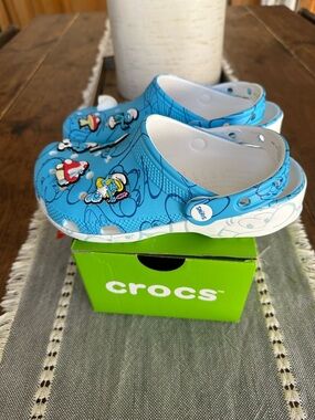 CROCS Kids Blue Smurf Print Clogs with White Interior